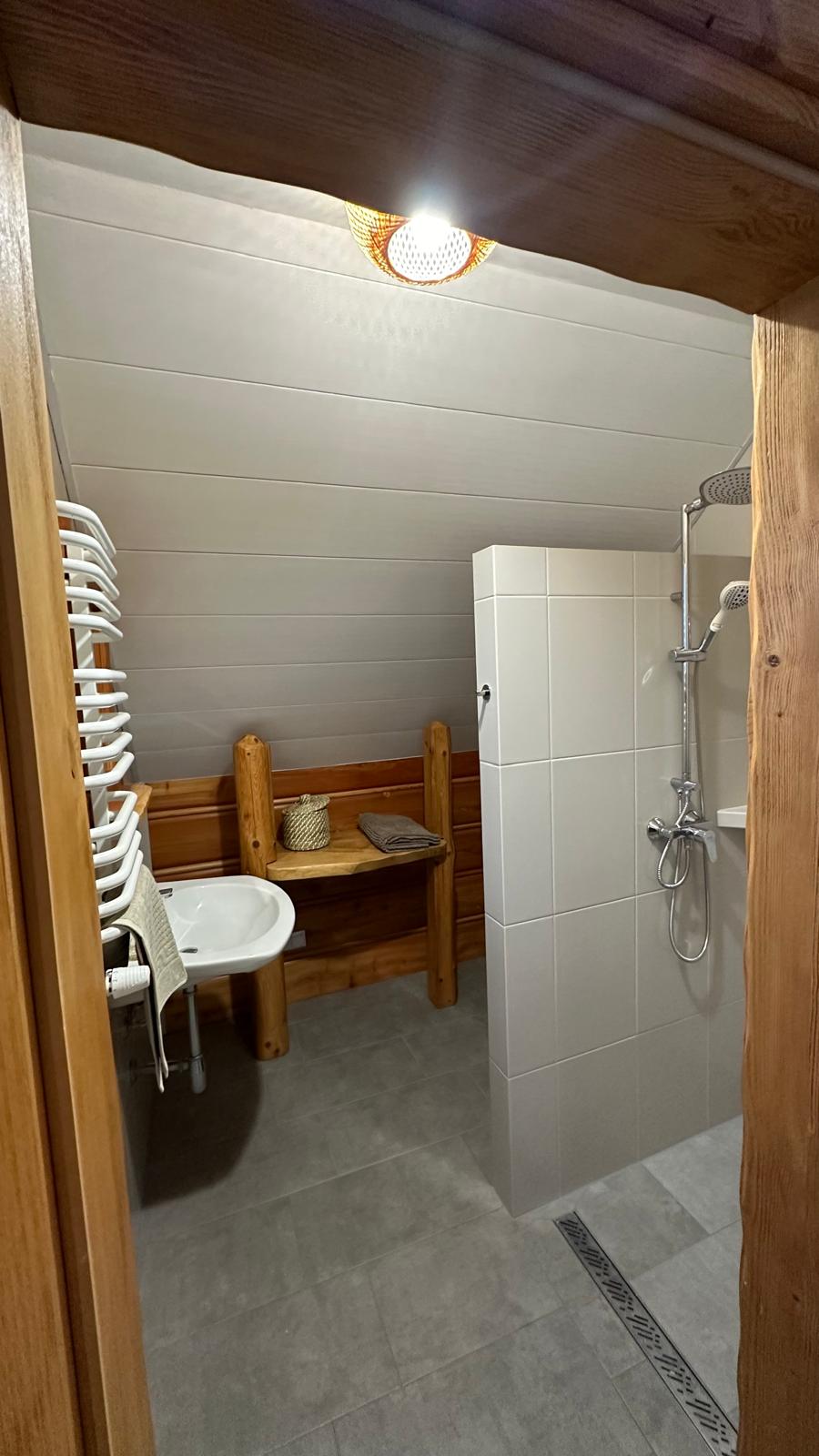 Pokój Czteroosobowy z Balkonem - zdjęcie 2 z 4